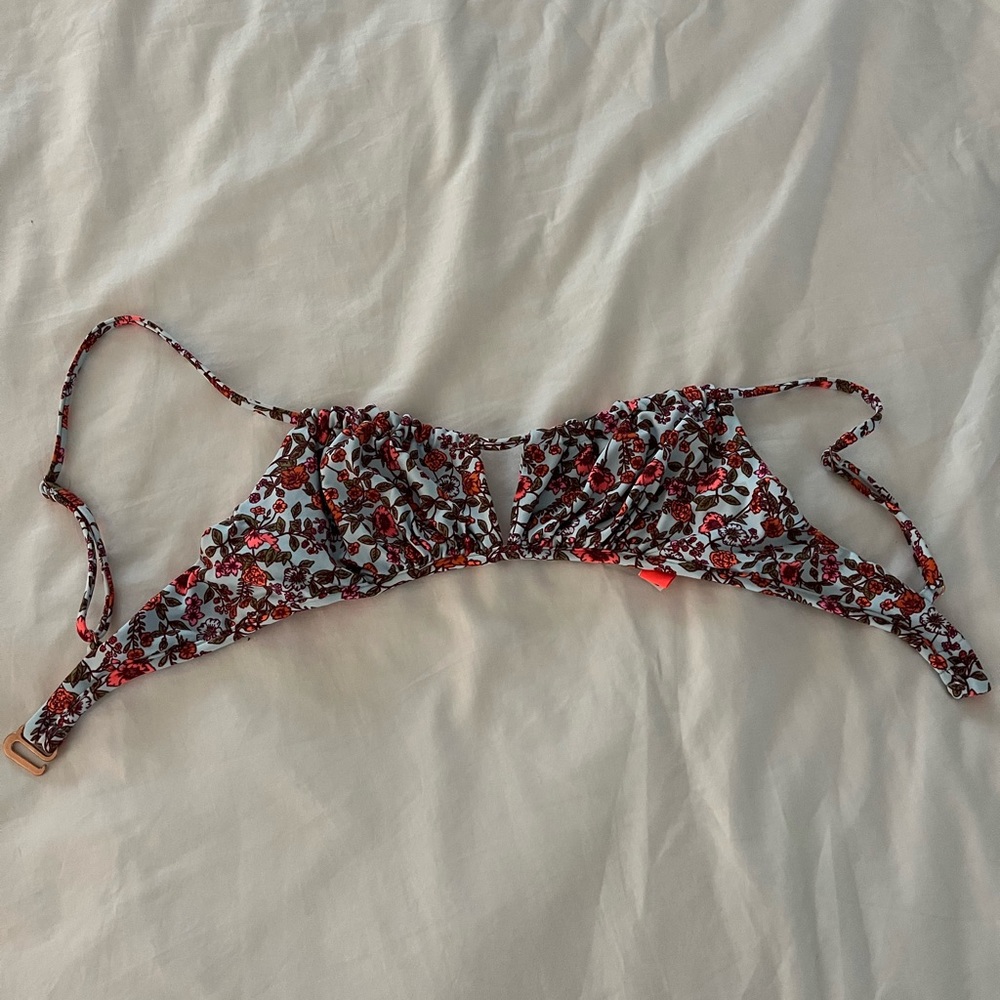 Maaji bikini top, size small